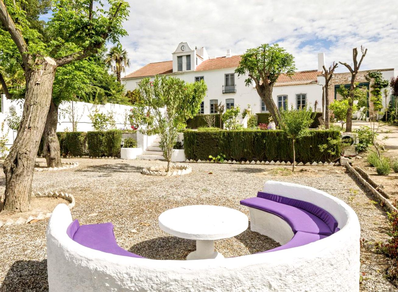 Gorgeous Bed and Breakfast Room with a Pool near Granada in Spain