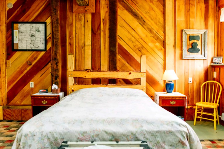 Nature Lodges (Le Roy, Michigan, United States)