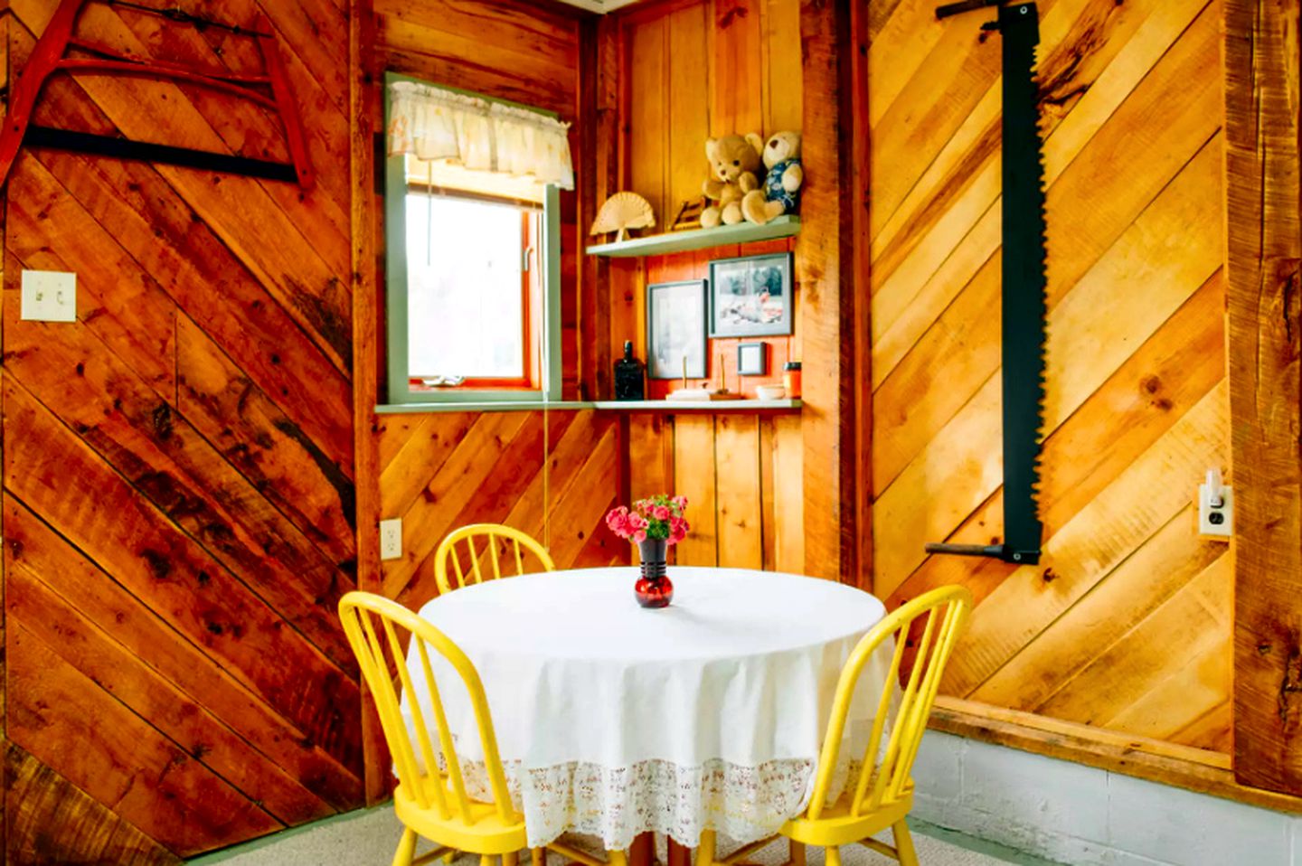 Gorgeous Suite for a Rustic Getaway near Manistee National Forest, Michigan