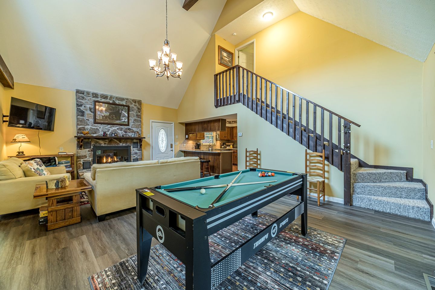 Lazy Bear Cottage With Hot Tub