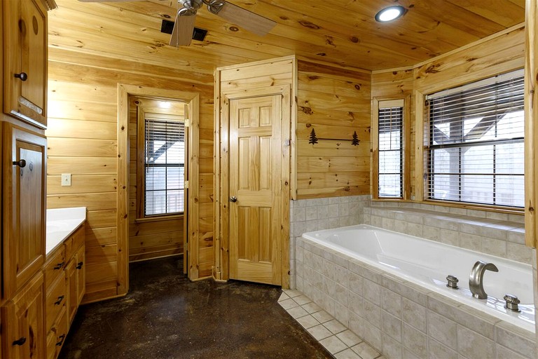 Cabins (United States of America, Broken Bow, Oklahoma)
