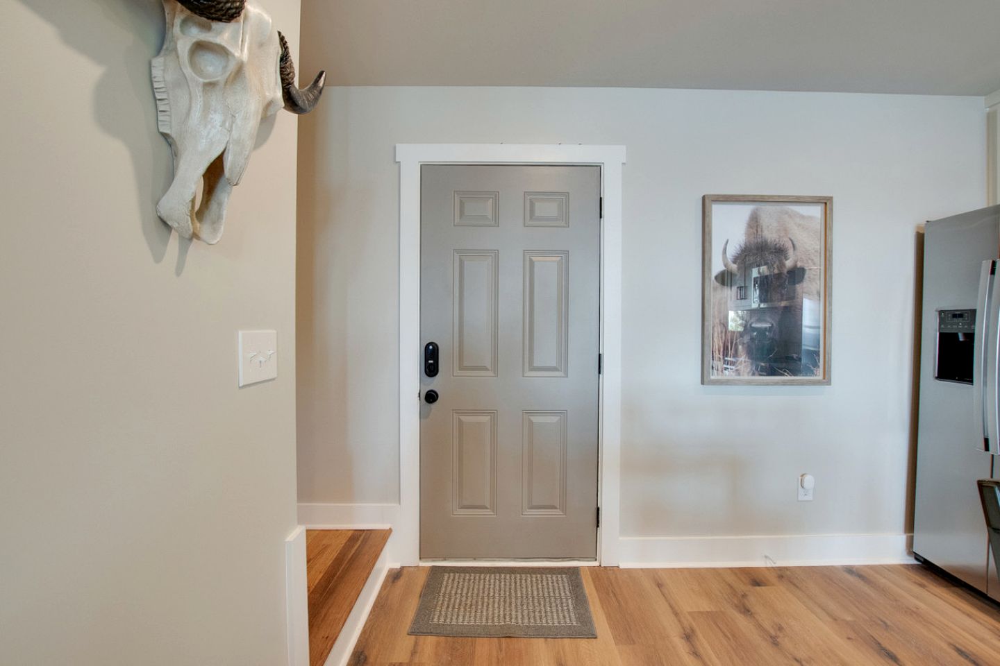 Gorgeous Cabin Great for Groups or Families with Jacuzzi, Fire Pit and Views in Alabama