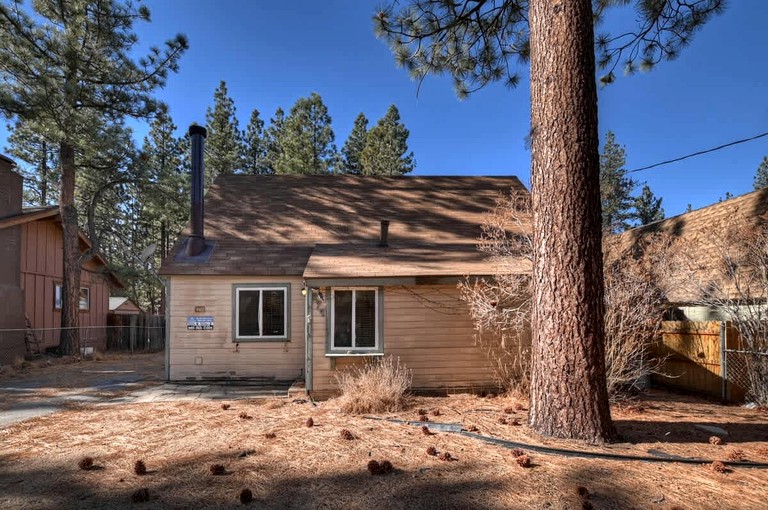 Cabins (United States of America, Big Bear Lake, California)