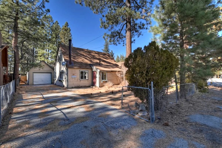 Cabins (United States of America, Big Bear Lake, California)
