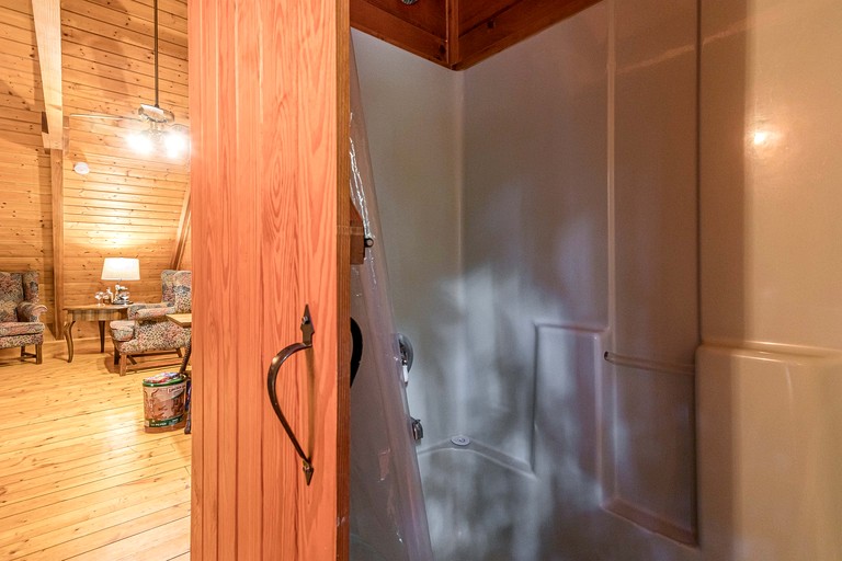 Cabins (United States of America, Clarkesville, Georgia)