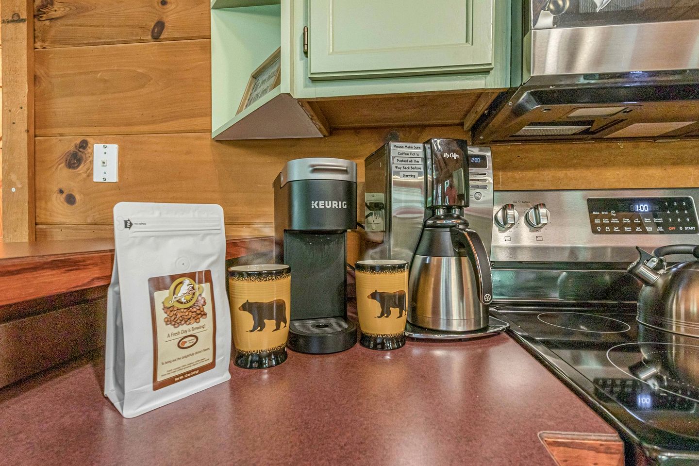 Gorgeous Cabin with Hot-tub and Fire Pit in Clarkesville, Georgia