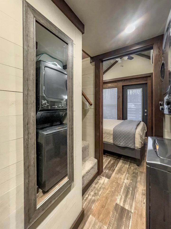 Gorgeous Cabin with Hot-tub and Games in Monteagle, Tennessee