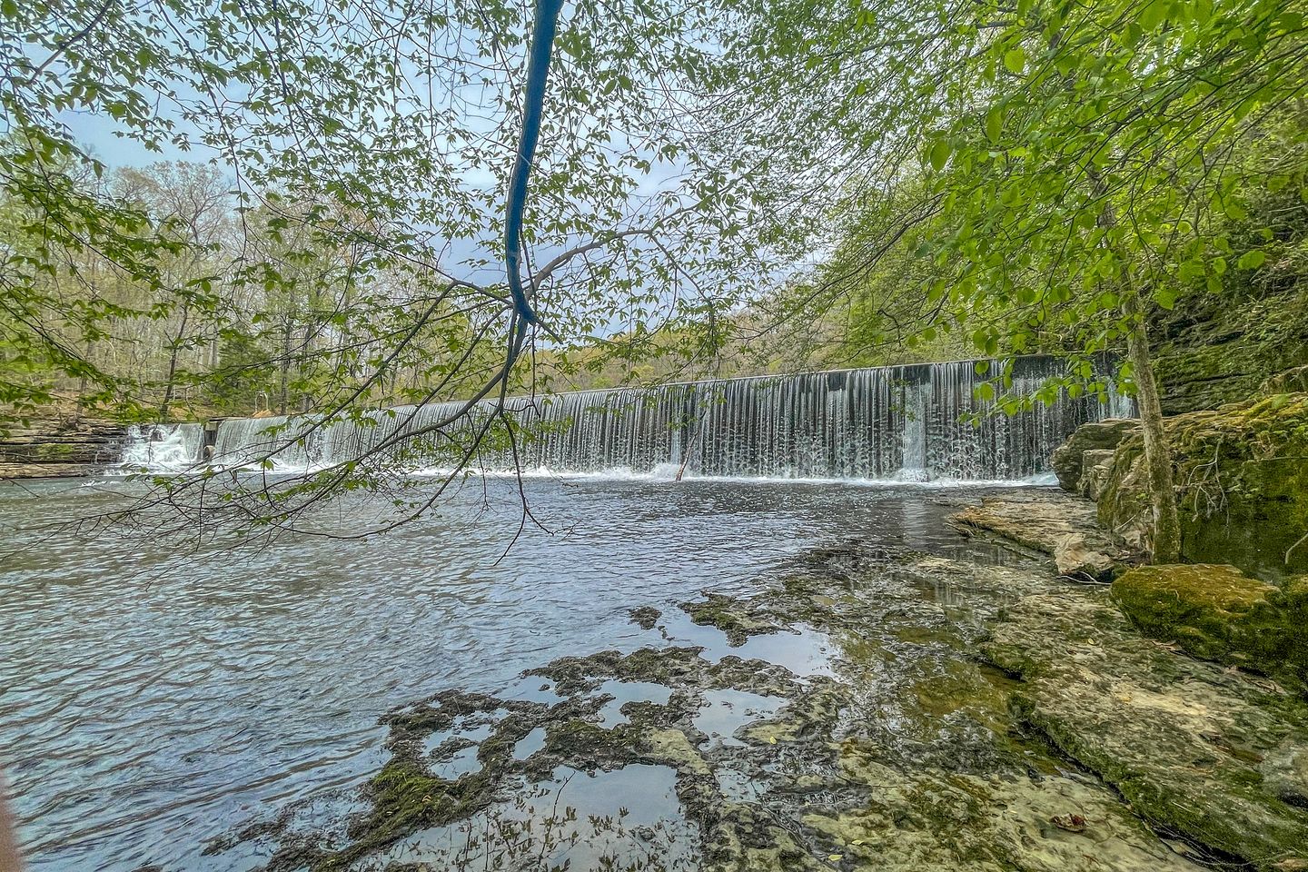 Gorgeous Cabin with Hot-tub and Games in Monteagle, Tennessee