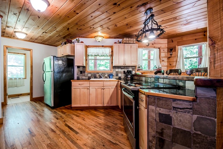 Cabins (United States of America, Cleveland, Georgia)