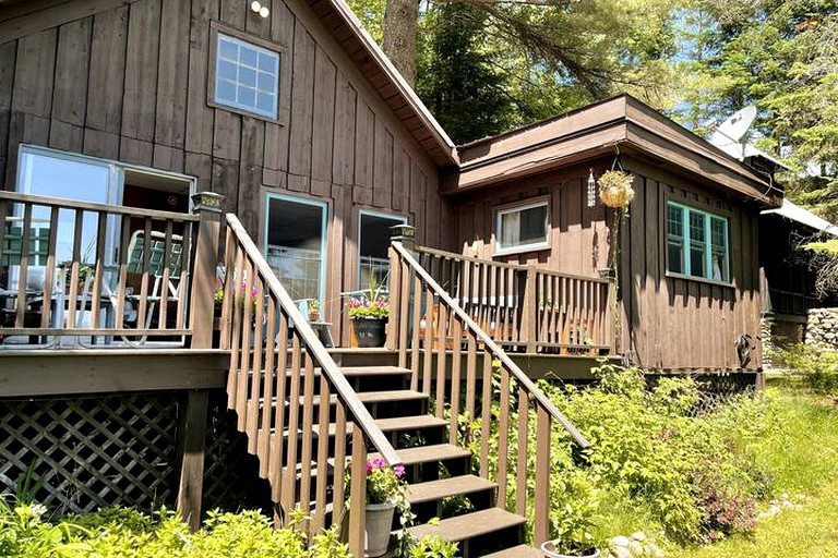 Cabins (United States of America, Eagle Bay, New York)