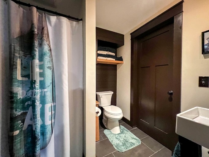 Cabins (United States of America, Bridgton, Maine)