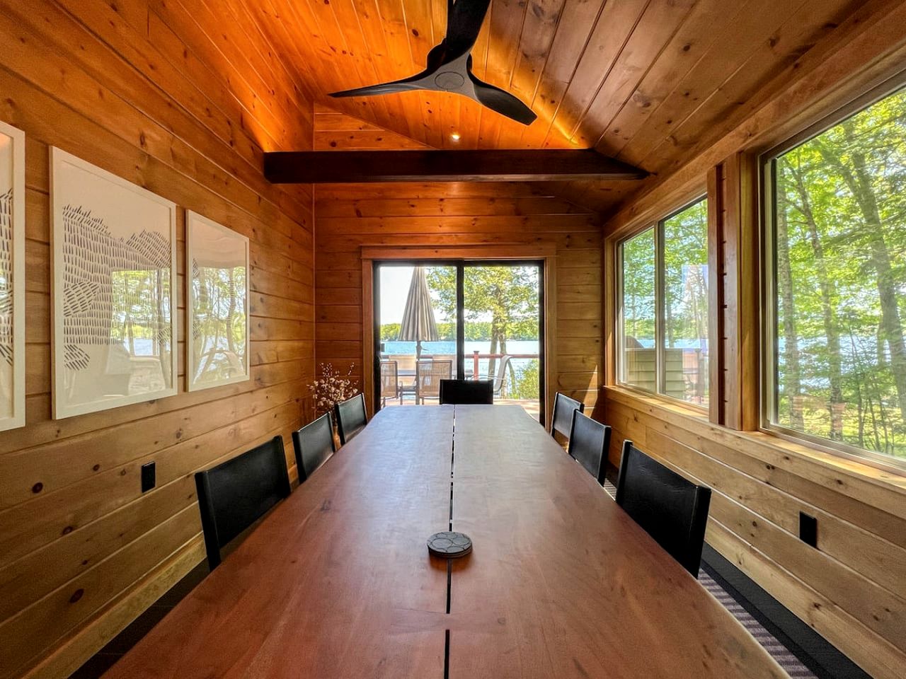 Gorgeous Cabin Surrounded by Trees and Barbecue Provided in Bridgton, Maine