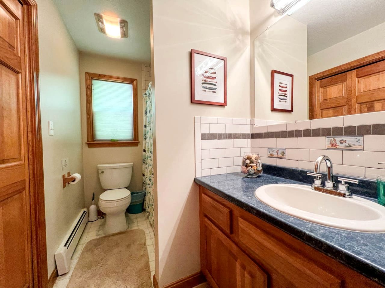 Gorgeous Cabin Surrounded by Trees and Barbecue Provided in Bridgton, Maine