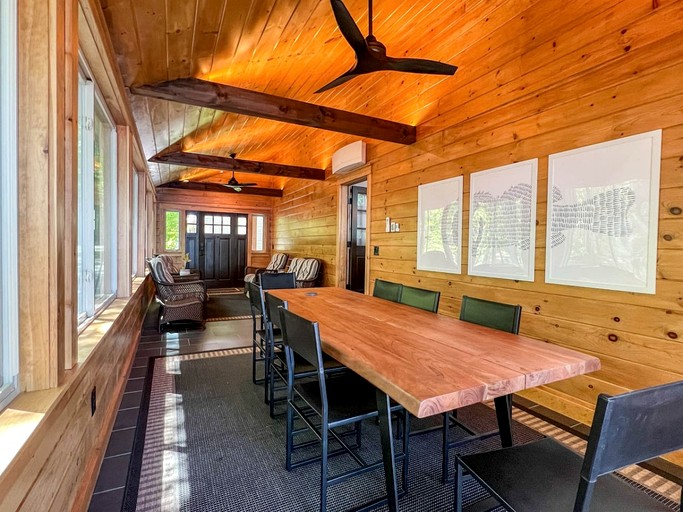 Cabins (United States of America, Bridgton, Maine)