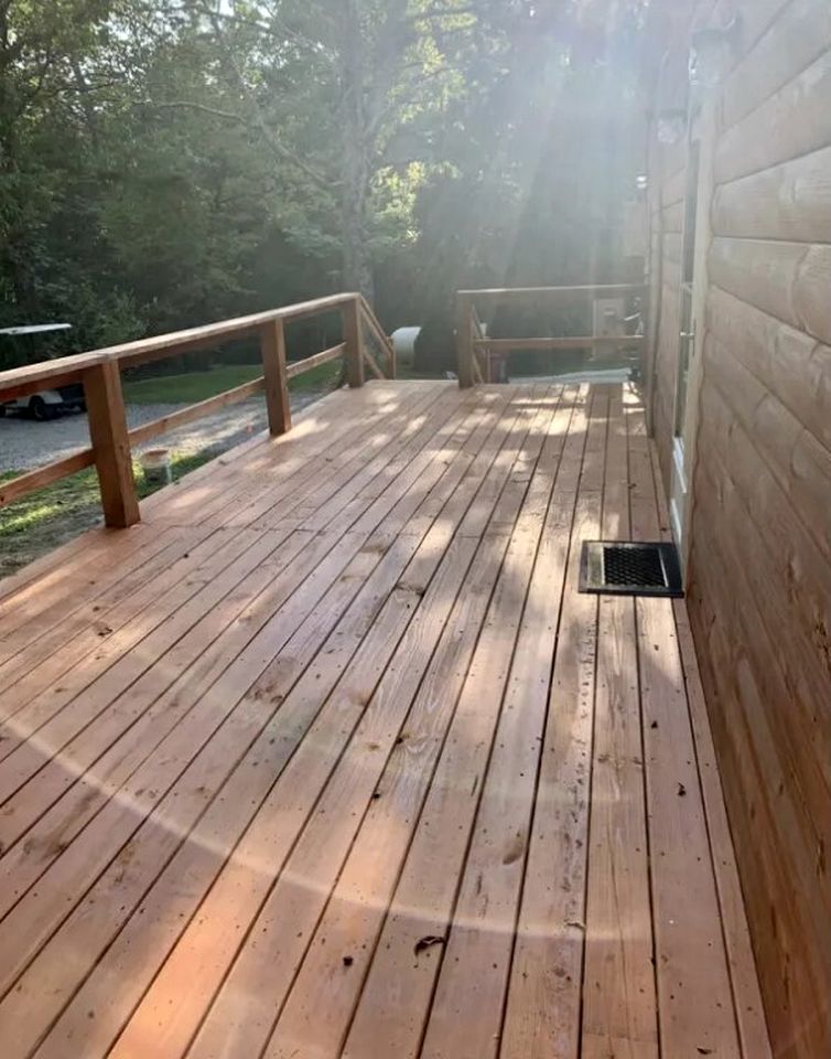 Gorgeous Cabin Surrounded by Trees in Jamestown, Tennessee