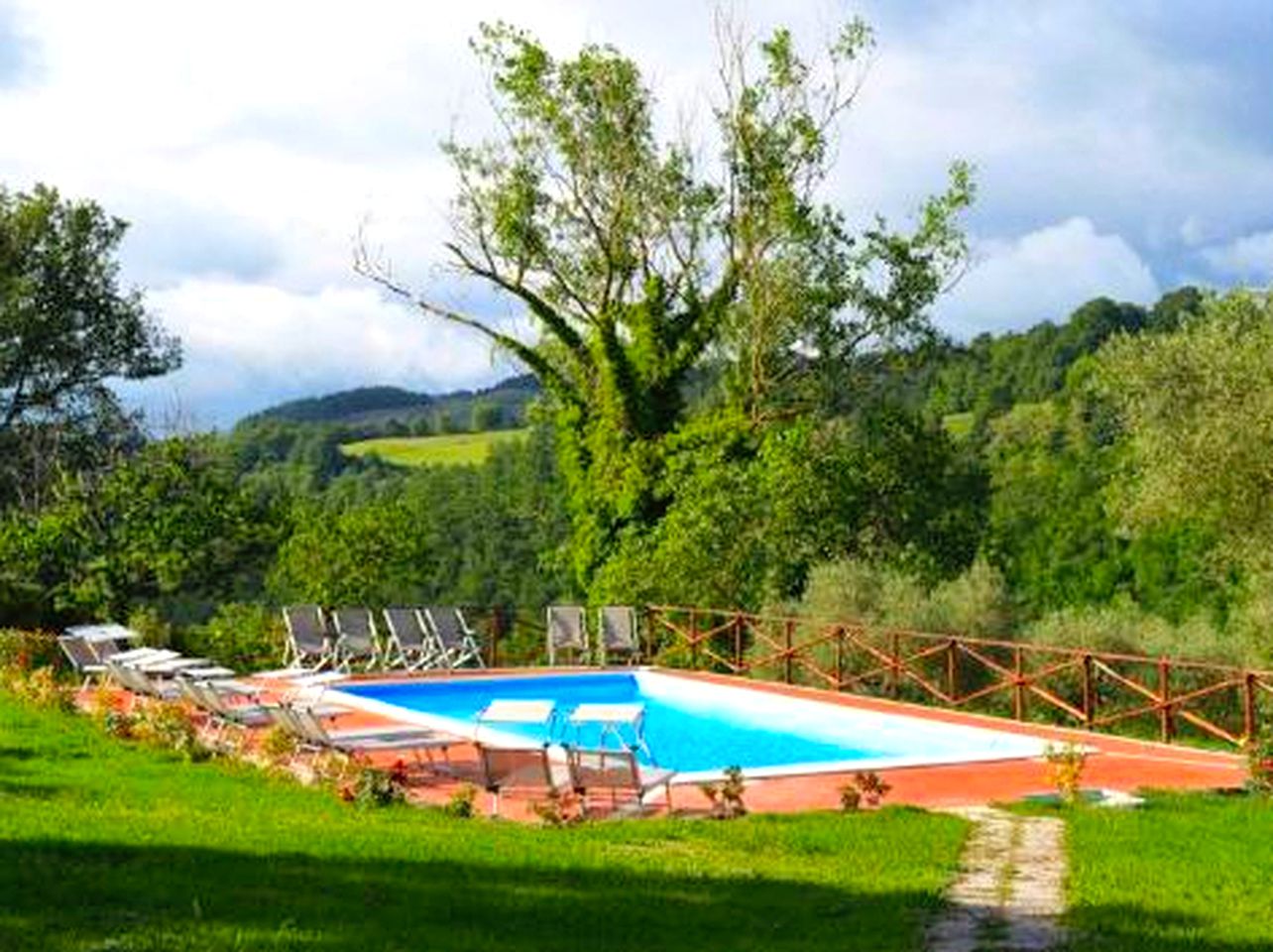 Gorgeous Castle Suite with a Hot Tub for a Romantic Getaway near Perugia, Italy