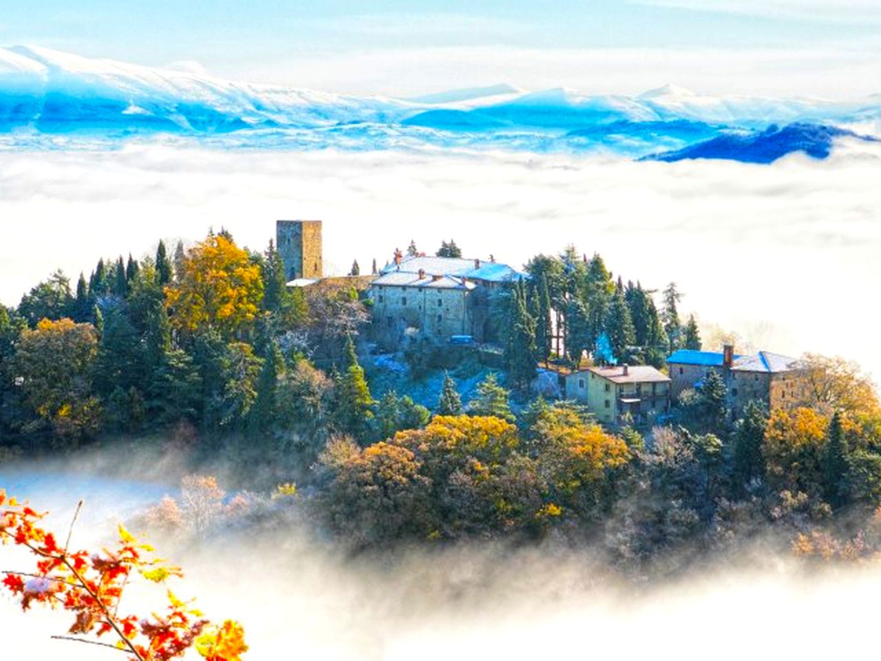 Gorgeous Castle Suite with a Hot Tub for a Romantic Getaway near Perugia, Italy