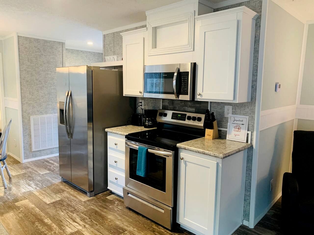 Gorgeous Cottage Close to Fantastic Hiking Trails in Dunnellon, Florida