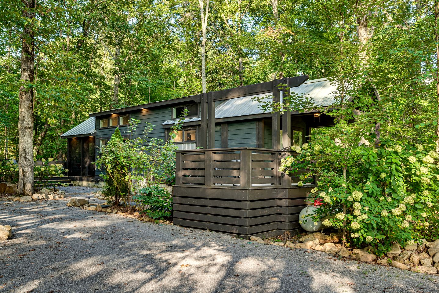 Gorgeous Cottage with Fire Pit and Barbecue in Tracy City, Tennessee