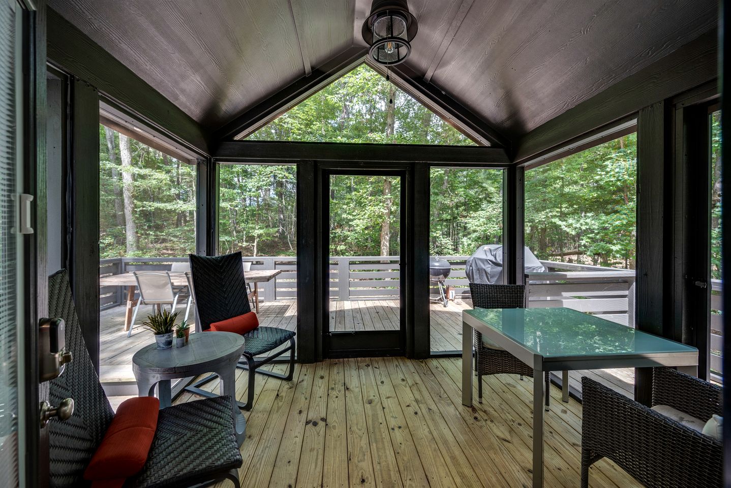 Gorgeous Cottage with Fire Pit and Barbecue in Tracy City, Tennessee