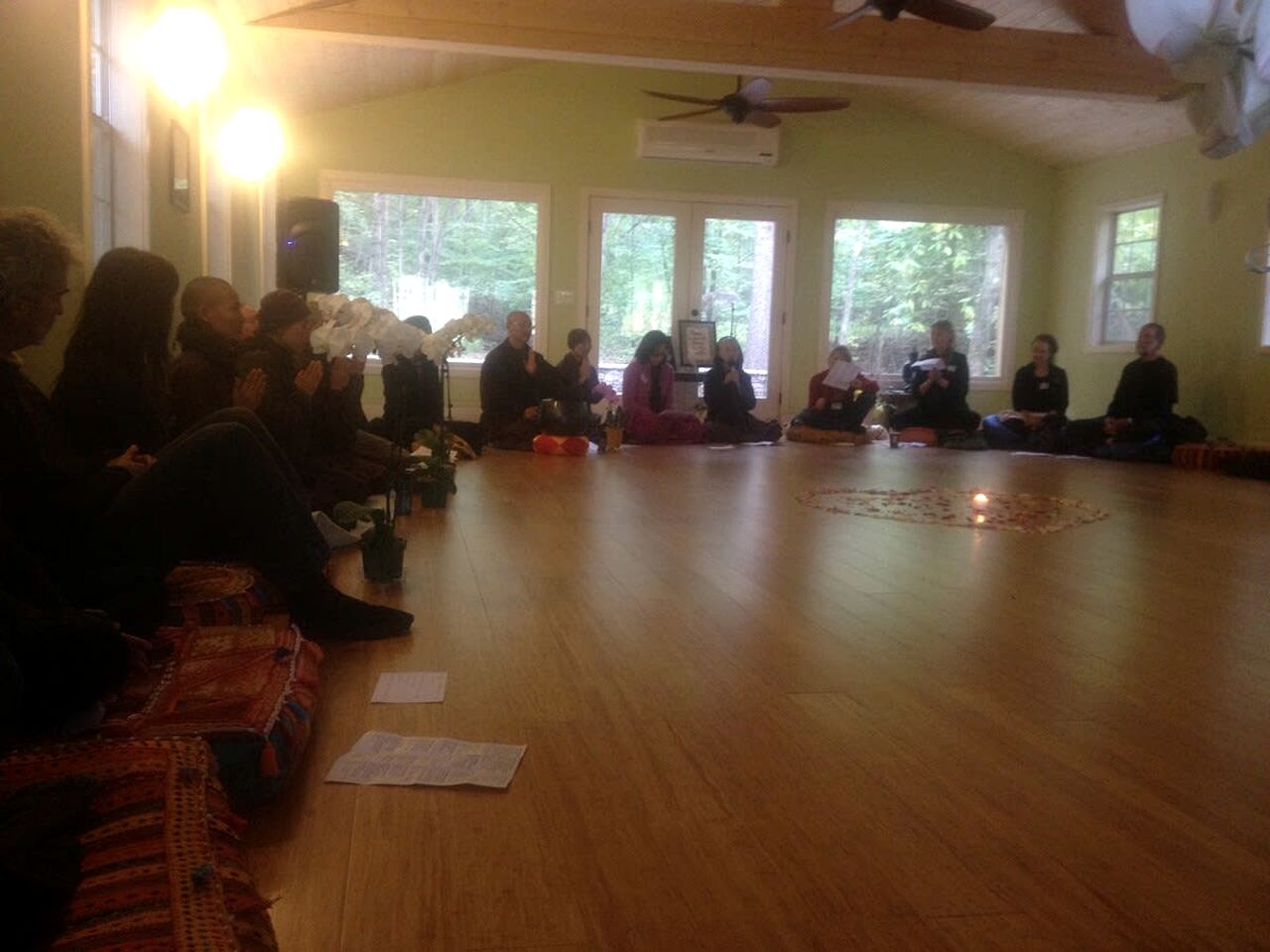 Gorgeous Cottage with Hot-tub and Fire Pit in Franklin, Tennessee