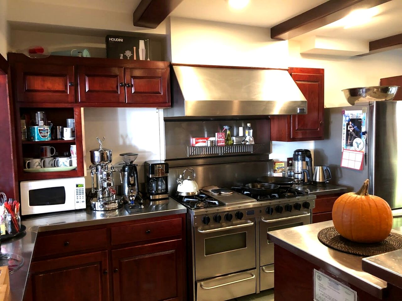 Gorgeous Cottage with Hot-tub and Fire Pit in Franklin, Tennessee