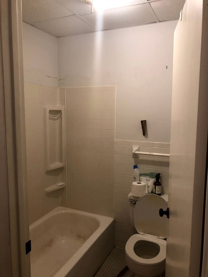 Gorgeous Cottage with Hot-tub and Fire Pit in Franklin, Tennessee