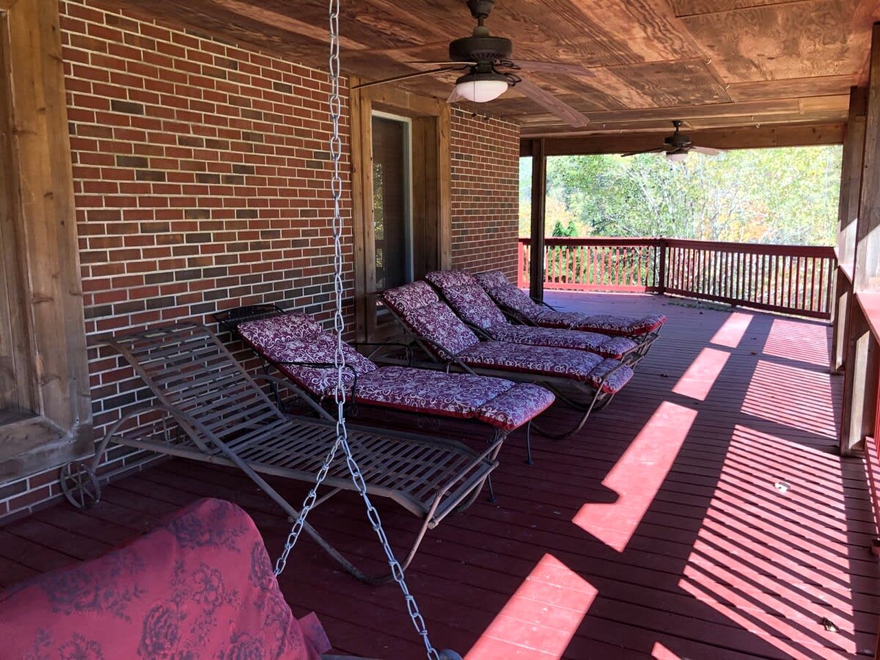 Gorgeous Cottage with Hot-tub and Fire Pit in Franklin, Tennessee