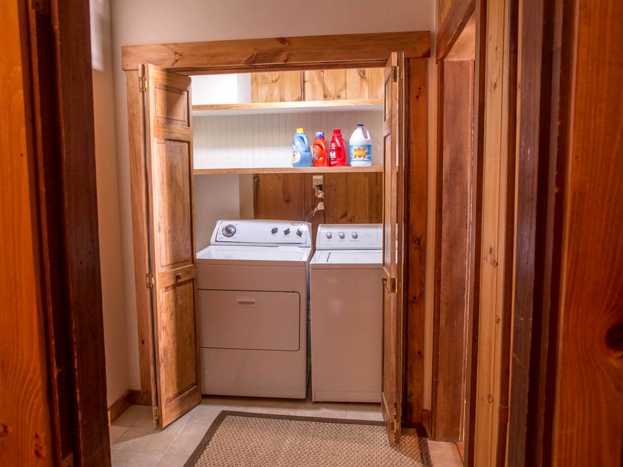 Gorgeous Cottage Rental on Banks of Rangeley Lake in Rangeley, Maine