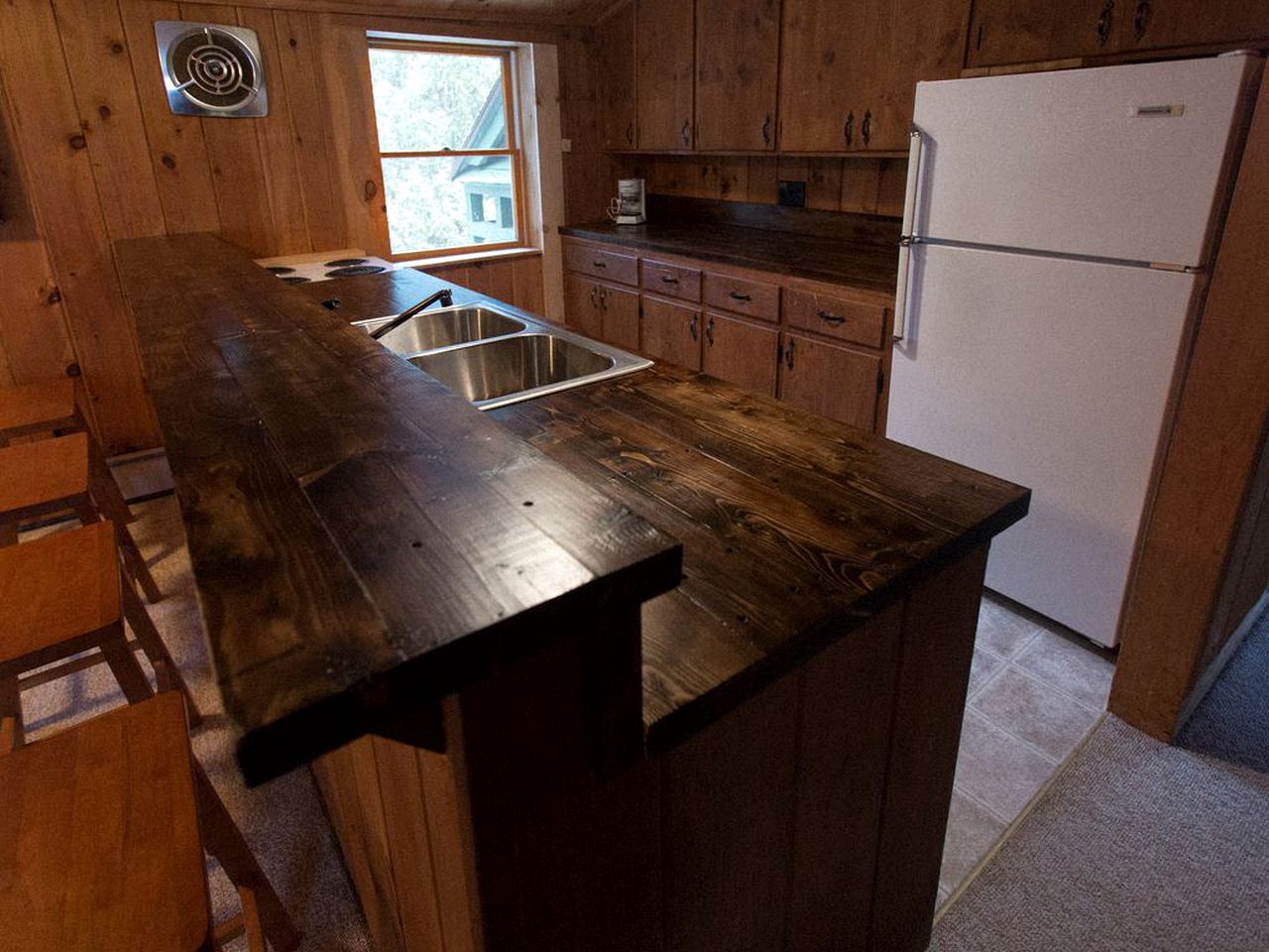 Gorgeous Cottage Rental on Banks of Rangeley Lake in Rangeley, Maine