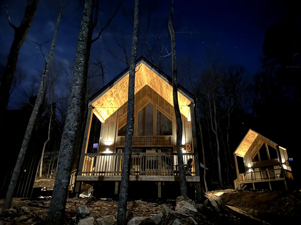 Gorgeous Cottage with Spectacular Night City Views in Sevierville, Tennessee