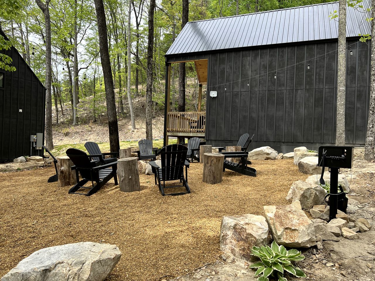 Gorgeous Cottage with Spectacular Night City Views in Sevierville, Tennessee