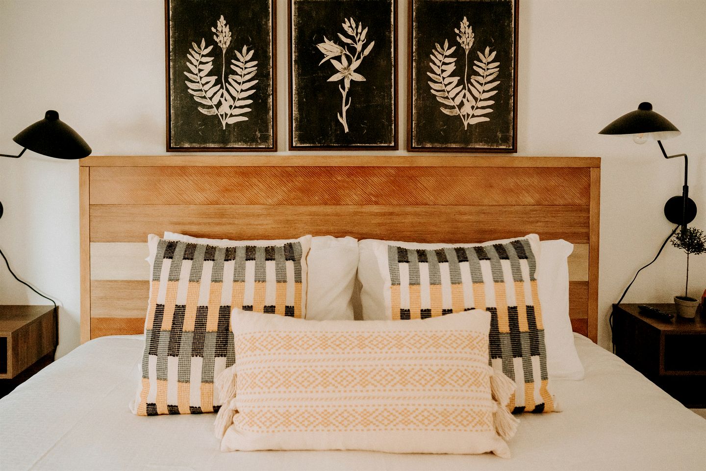 Gorgeous Cottage with Spectacular Night City Views in Sevierville, Tennessee