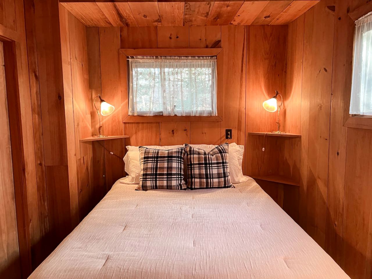 Gorgeous Family Cabin with Incredible Lake Views in Maine