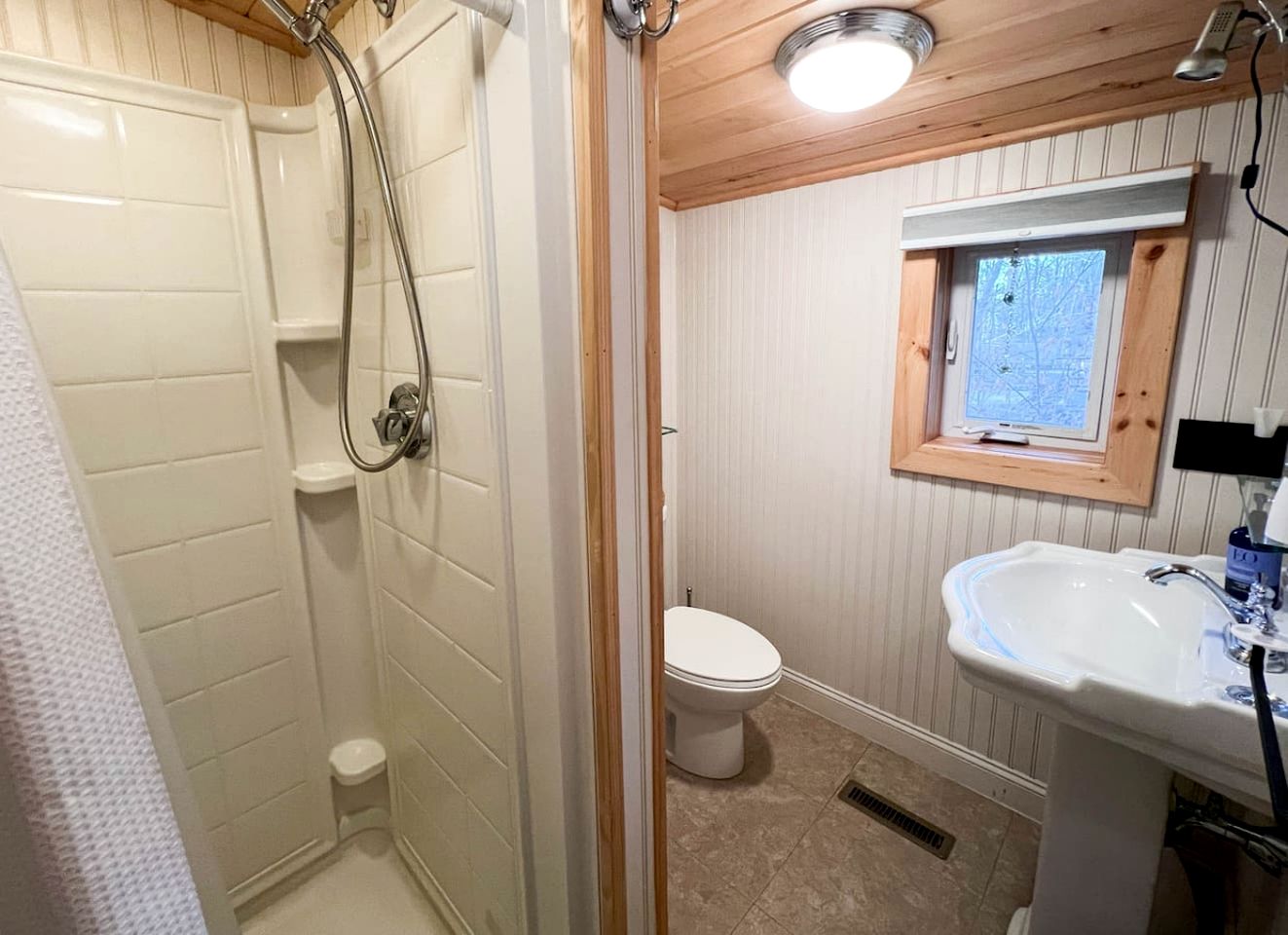 Gorgeous Family Cabin with Incredible Lake Views in Maine