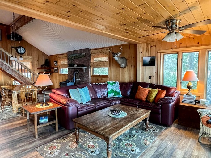 Cabins (United States of America, Fryeburg, Maine)