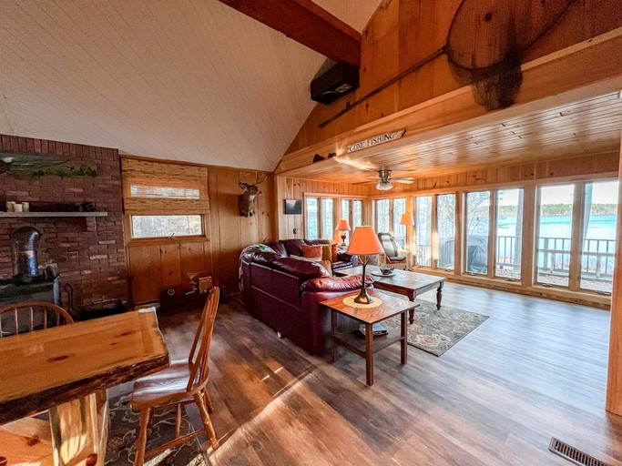 Cabins (United States of America, Fryeburg, Maine)