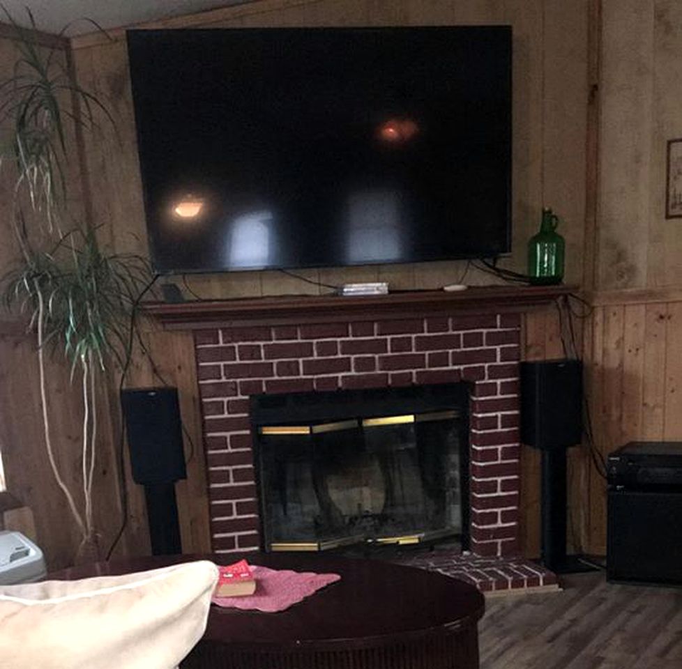 Gorgeous Family-Friendly Cabin with Fire Pit near Huntington, West Virginia