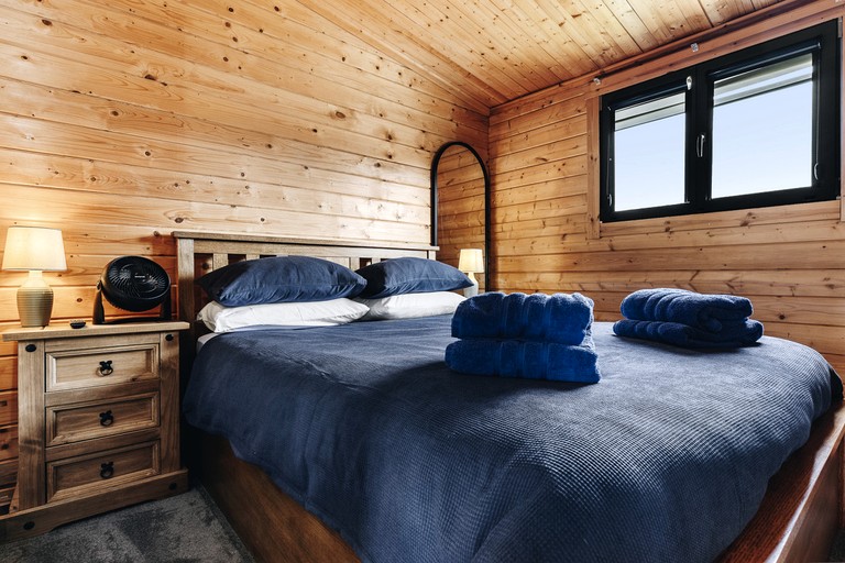 Cabins (United Kingdom, Arundel, West Sussex)