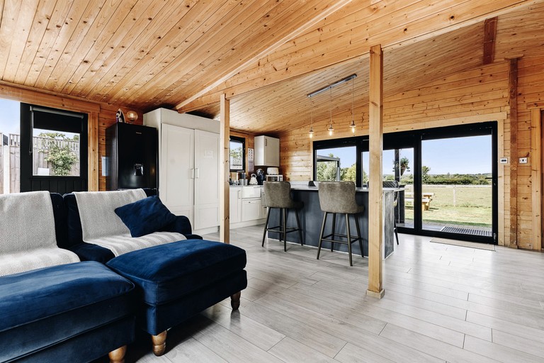 Cabins (United Kingdom, Arundel, West Sussex)
