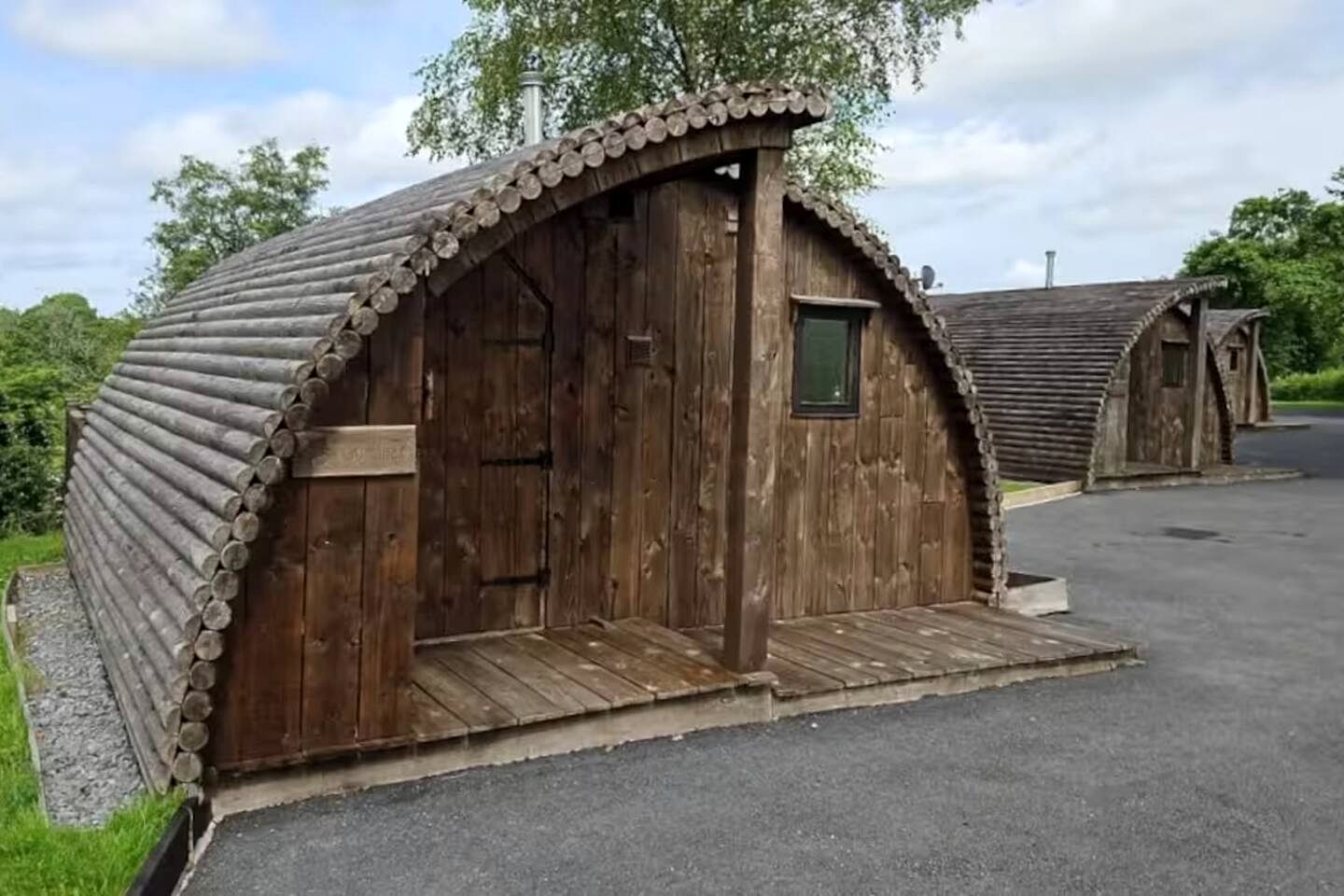 Gorgeous Glamping Pod for a Unique Getaway by the Irfon River in Wales