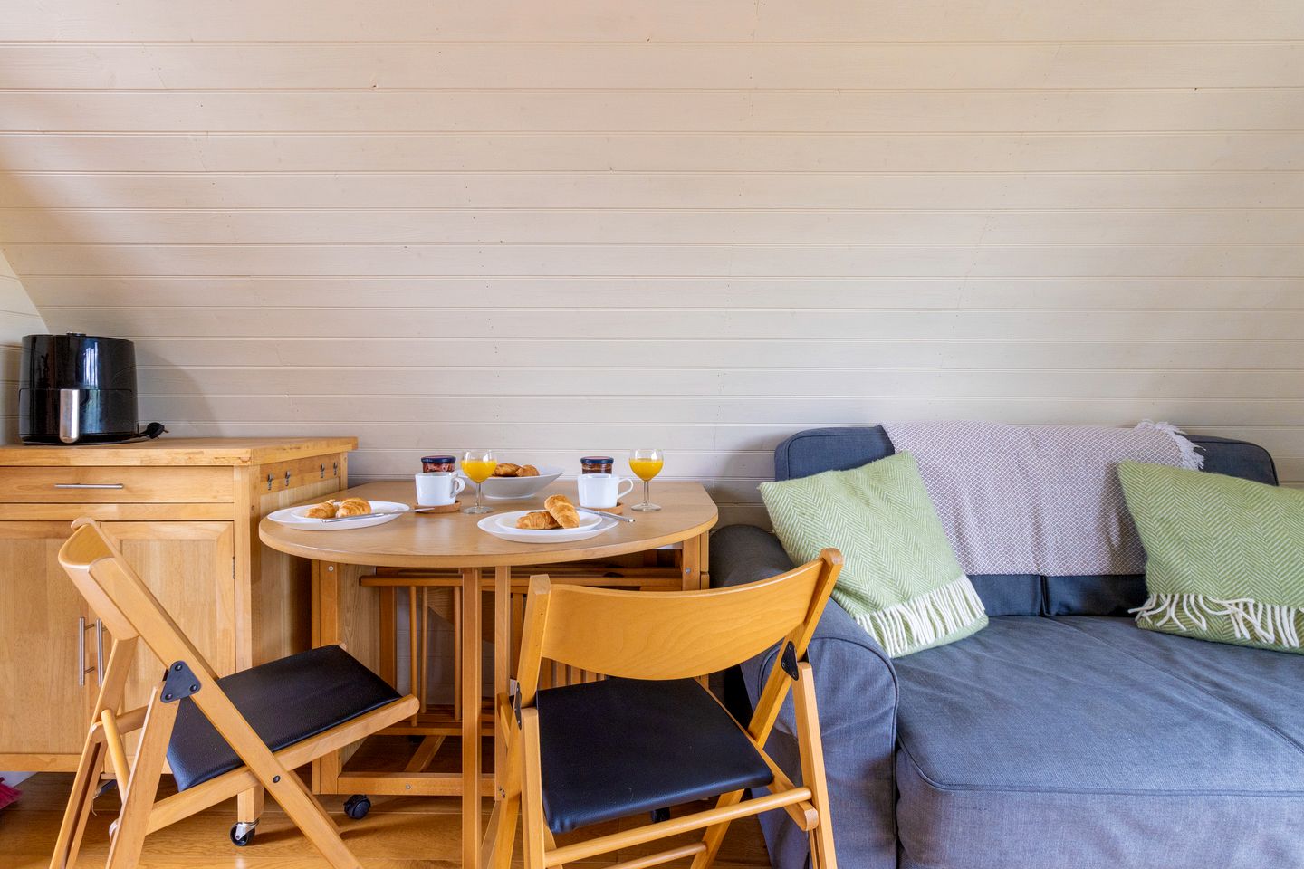 Gorgeous Glamping Pod for a Unique Getaway by the Irfon River in Wales