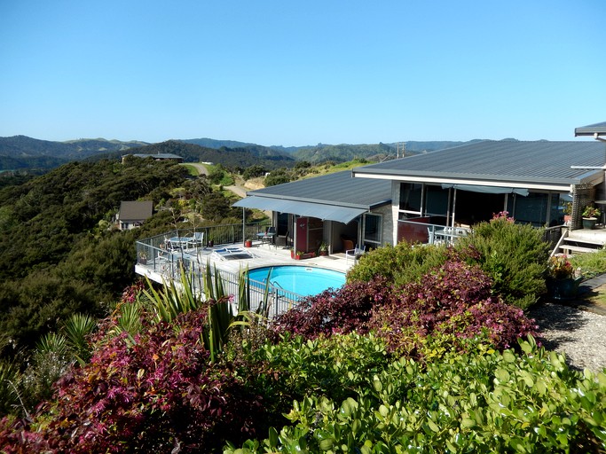 Nature Lodges (Whangaroa, North Island, New Zealand)