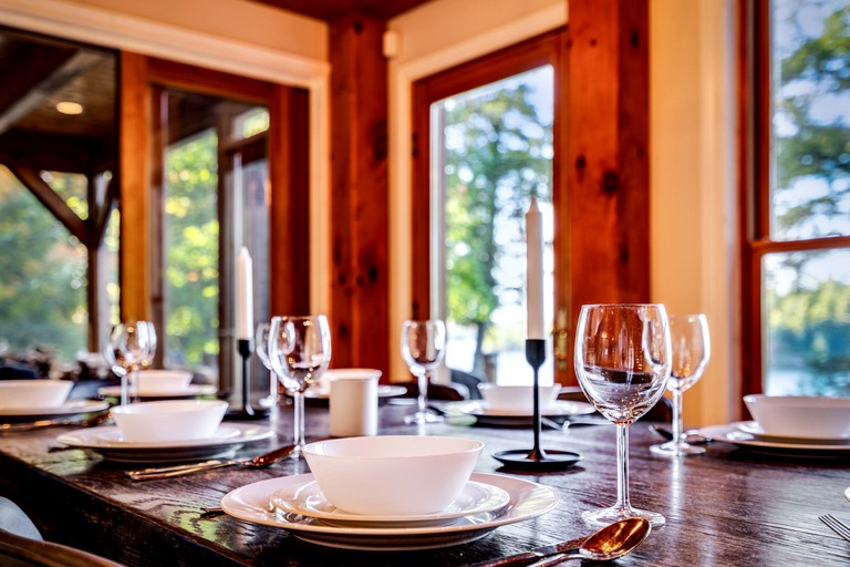 Cabins (Canada, Huntsville, Ontario)