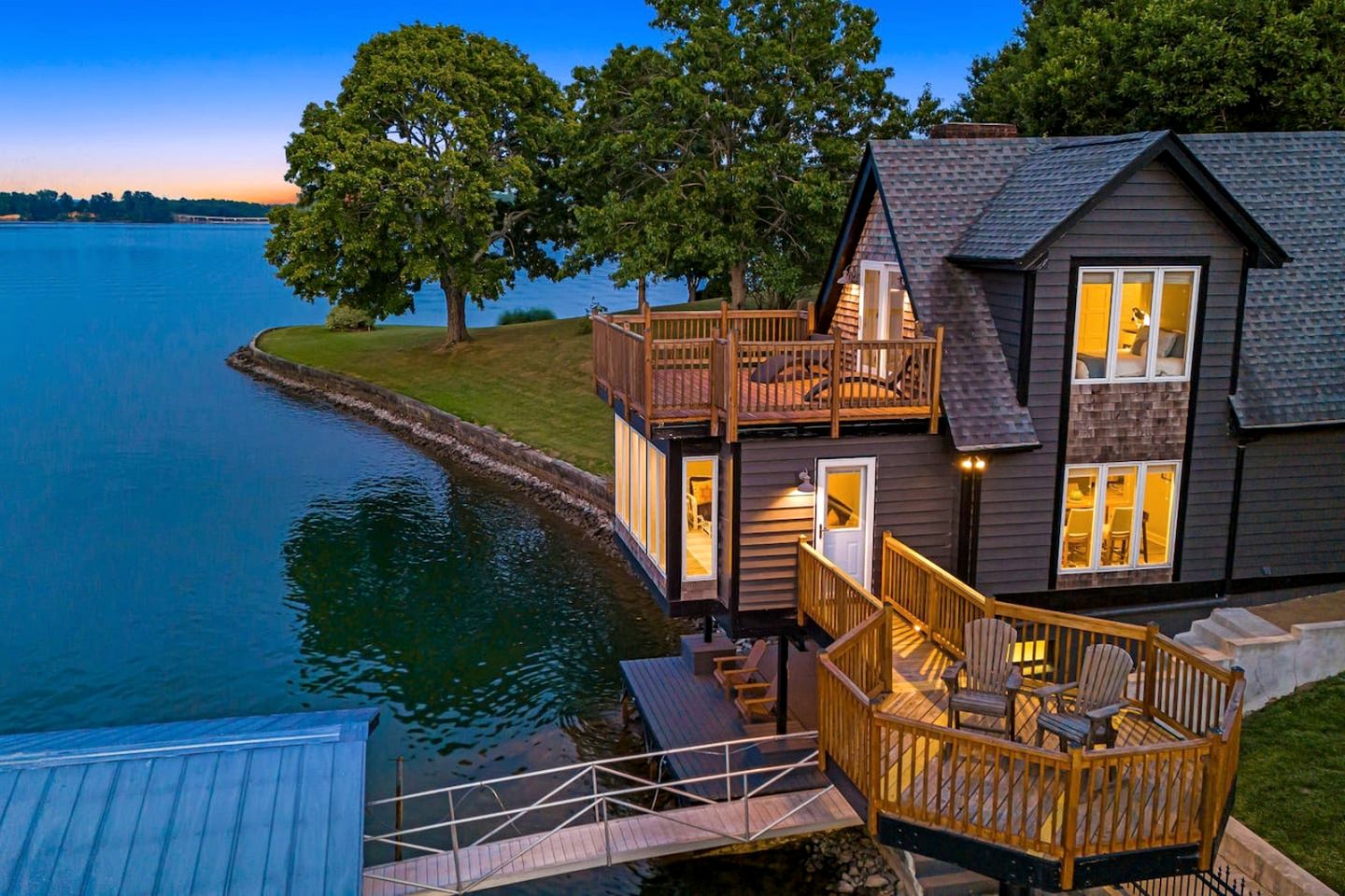 Breathtaking Lake Cabin with Private Dock in North Carolina