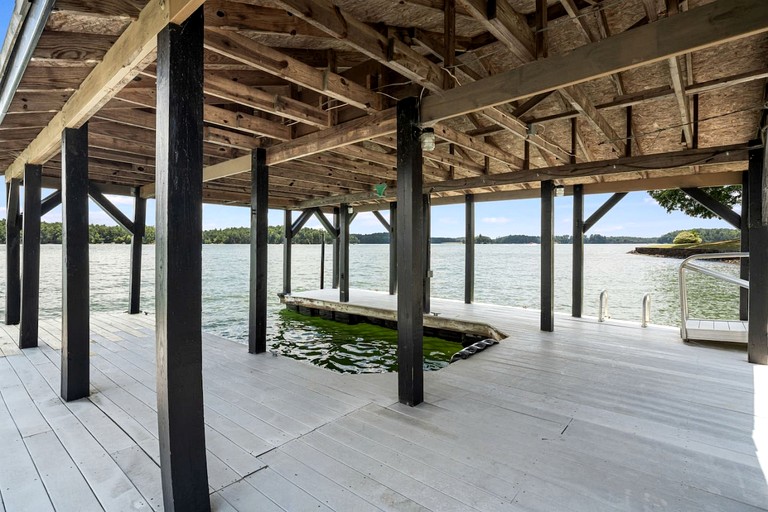 Cabins (United States of America, Nebo, North Carolina)