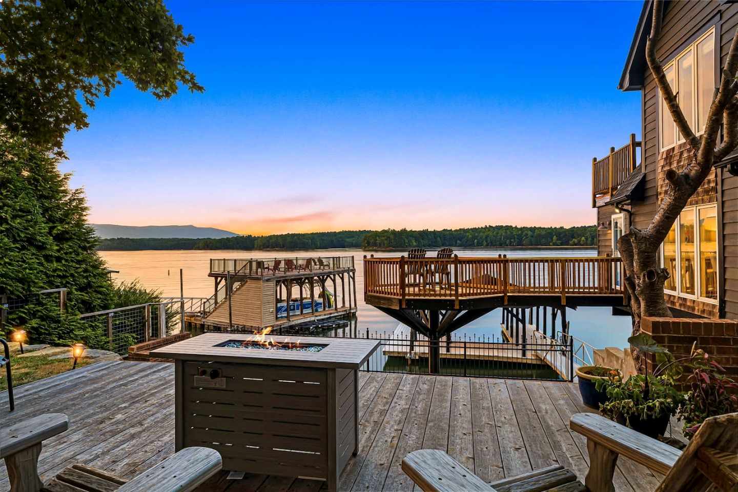 Breathtaking Lake Cabin with Private Dock in North Carolina