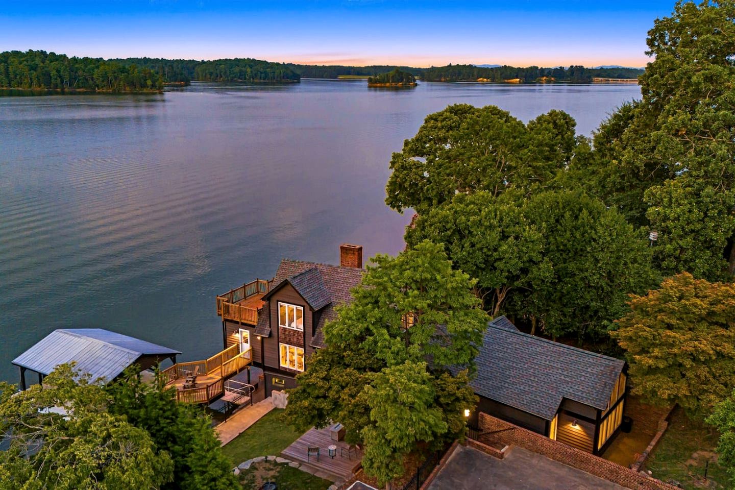 Breathtaking Lake Cabin with Private Dock in North Carolina