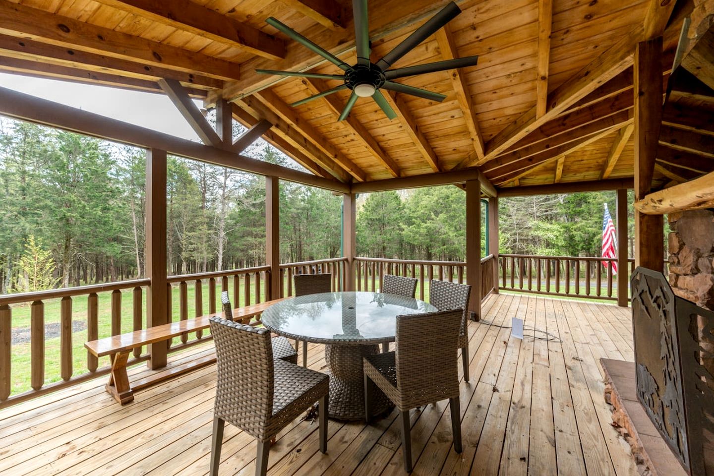 Awesome Wooden Cabin with Stunning Sights in Forest, Virginia