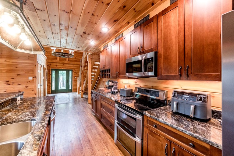 Cabins (United States of America, Forest, Virginia)